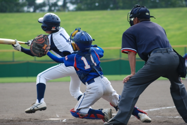 野球少年の上半身トレーニング方法を比較した結果