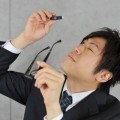 ドライアイの症状は「空振り瞬き」が引き起こす