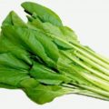 免疫力を高める食べ物は1日1茎分の小松菜