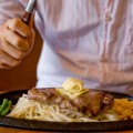BCAA効果で筋トレで筋肉が分解されるのを防ぐ