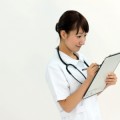 腐ったものを食べても食中毒の原因にはならない