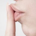 口輪筋トレーニングには口笛を吹くのが効果的
